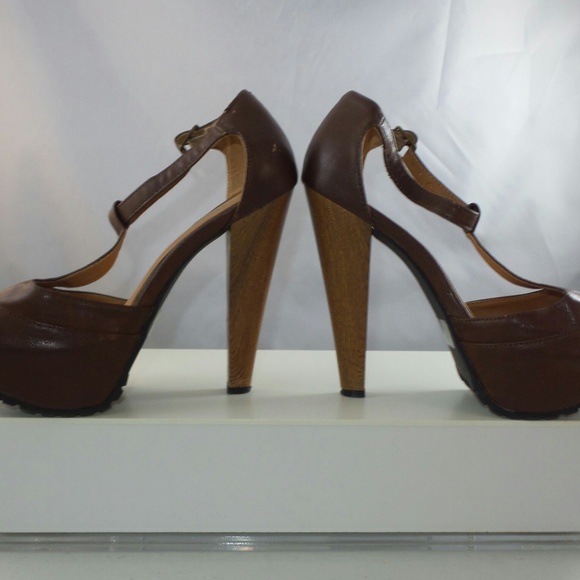 *SOLD* Brown Platform Heels with Ankle - Picture 3 of 6